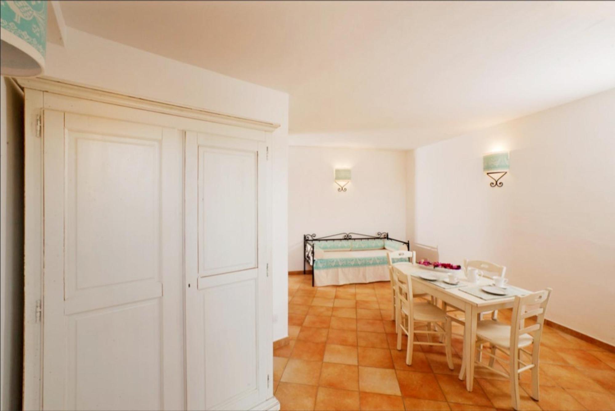 Residence Pierre & Vacances Vignola Mare ภายนอก รูปภาพ
